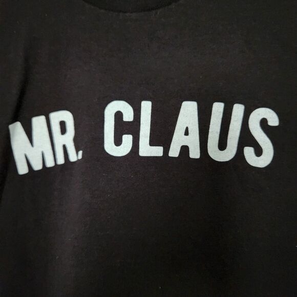Delta Proweight Black Graphic Mr. Claus T-Shirt Size Medium - Picture 4 of 6